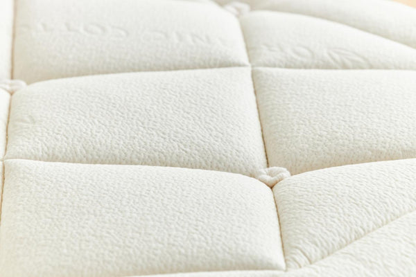 Avocado Luxury Organic Mattress – Tight Top Medium